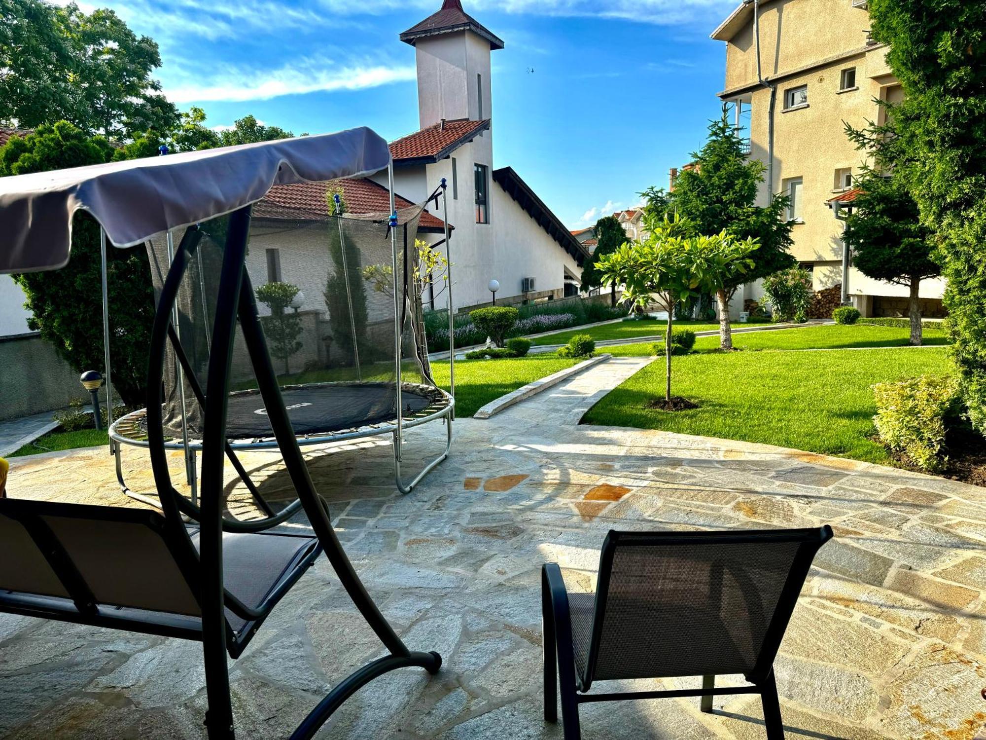 Single Apartment Elit เชอร์โนโมเรทส์ ภายนอก รูปภาพ