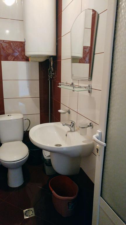 Single Apartment Elit เชอร์โนโมเรทส์ ภายนอก รูปภาพ