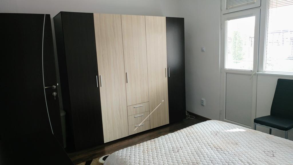 Single Apartment Elit เชอร์โนโมเรทส์ ภายนอก รูปภาพ