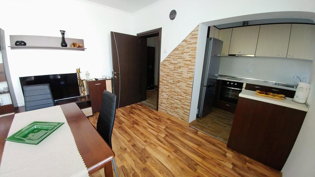 Single Apartment Elit เชอร์โนโมเรทส์ ภายนอก รูปภาพ