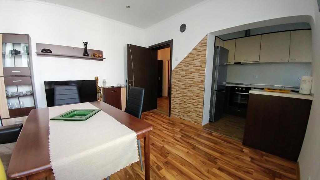Single Apartment Elit เชอร์โนโมเรทส์ ภายนอก รูปภาพ