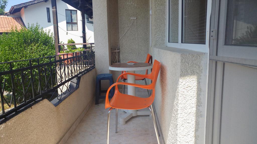 Single Apartment Elit เชอร์โนโมเรทส์ ภายนอก รูปภาพ