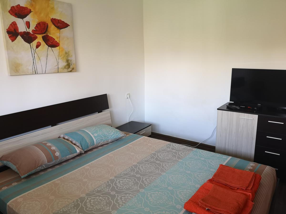 Single Apartment Elit เชอร์โนโมเรทส์ ภายนอก รูปภาพ